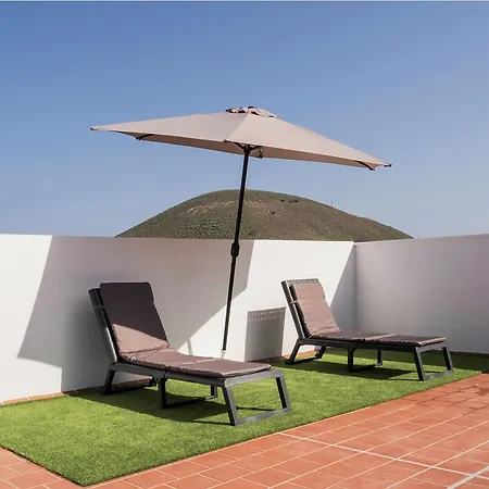 Live Buenavista Terrace Apartment